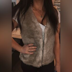 Talula Plush Faux Fur Vest M